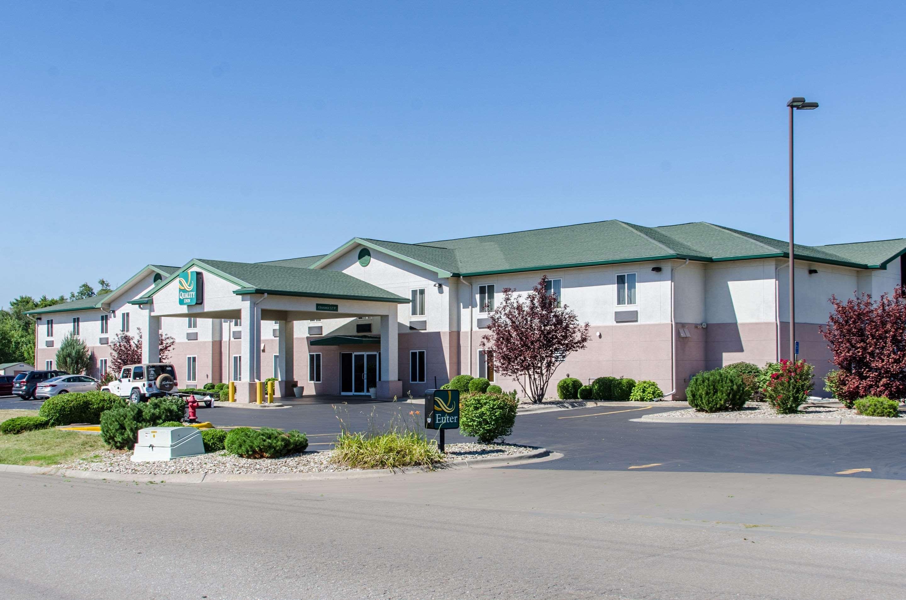 Hotel Quality Junction Near Riley 2*